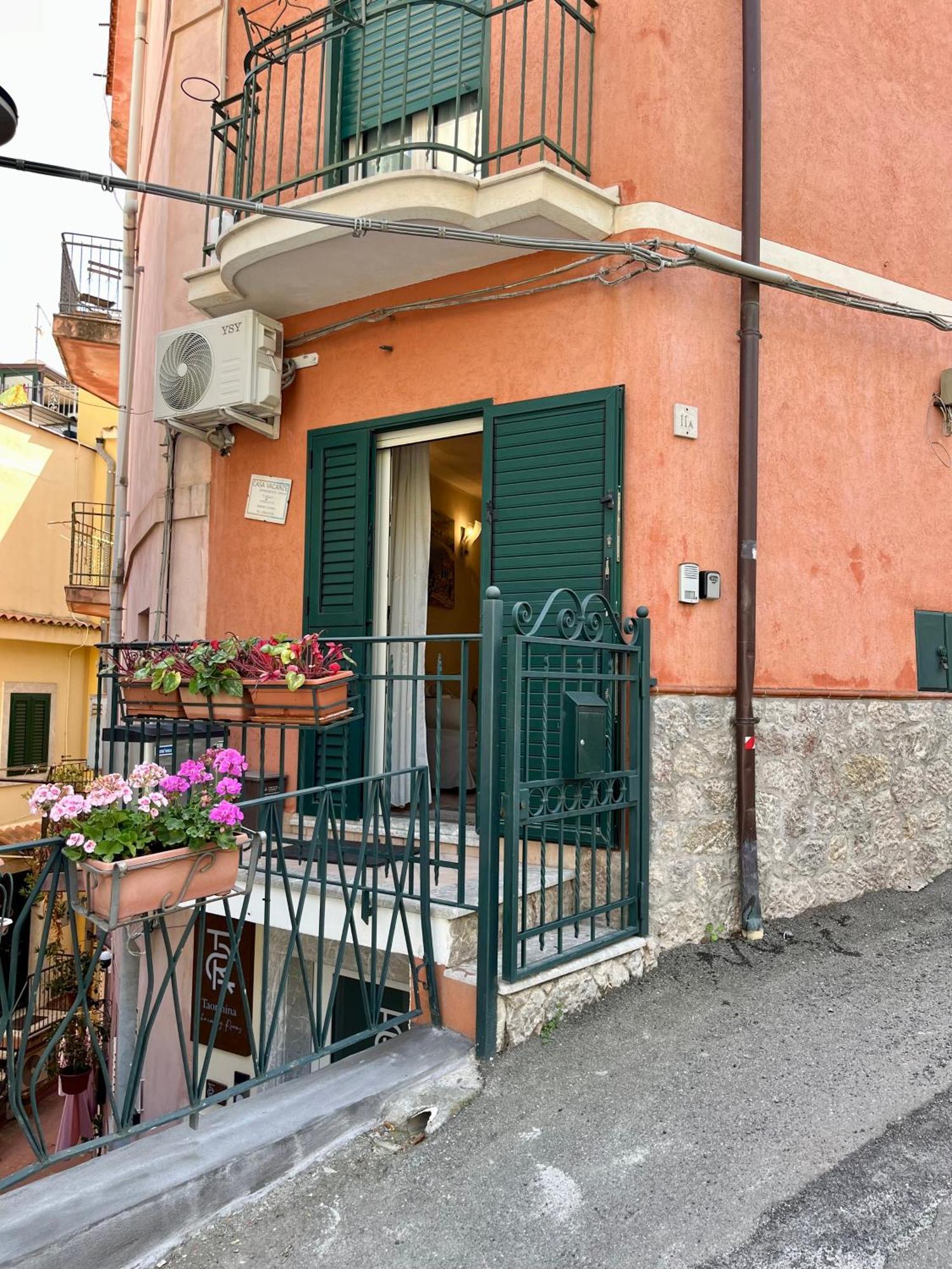 Il Siciliano Apartment Taormina Exterior foto